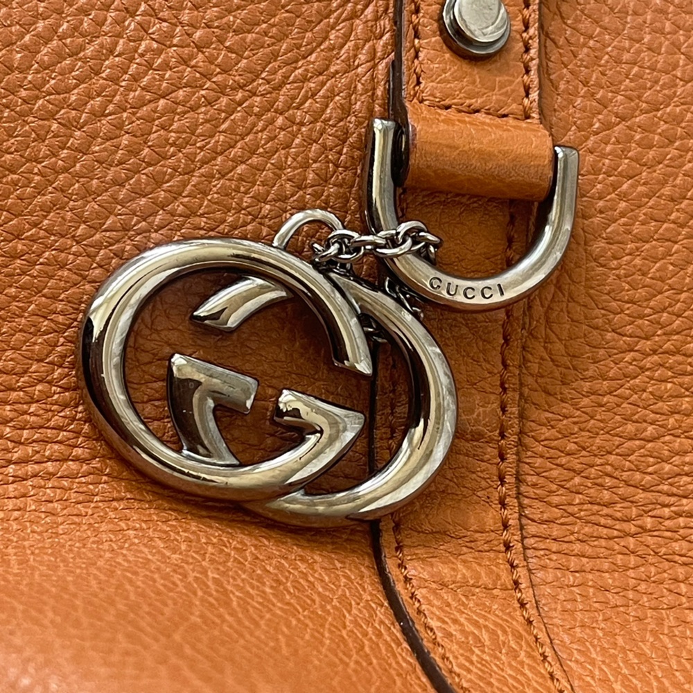 Gucci Leather GG Charm Tote Bag - Picture 2 of 16